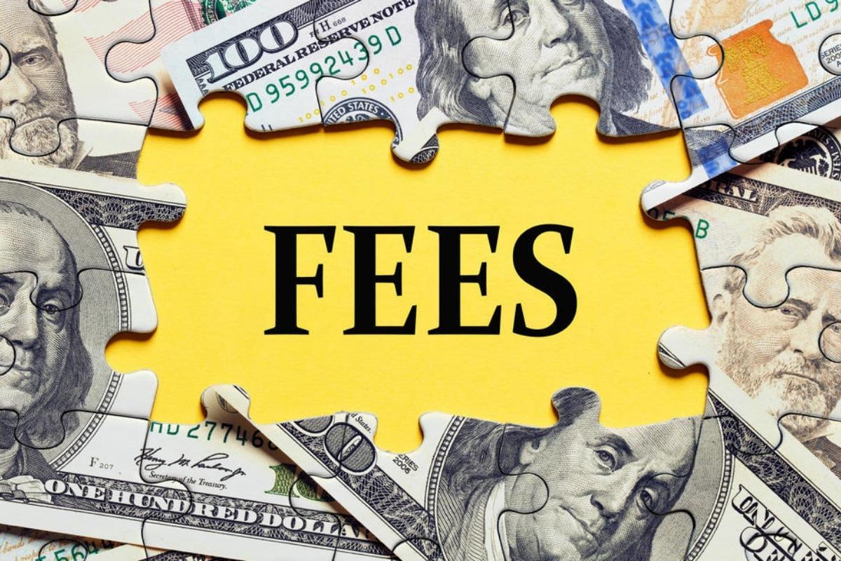 Calculate fees when choosing a copy trading platform